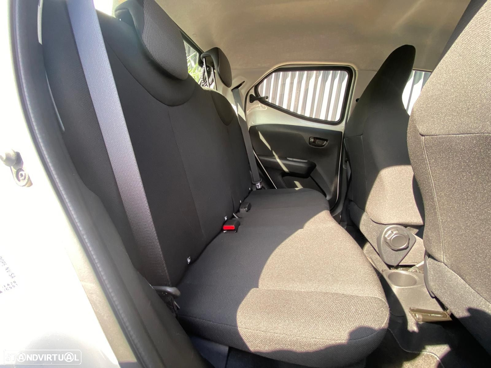 Toyota Aygo 1.0 X-Play - 7