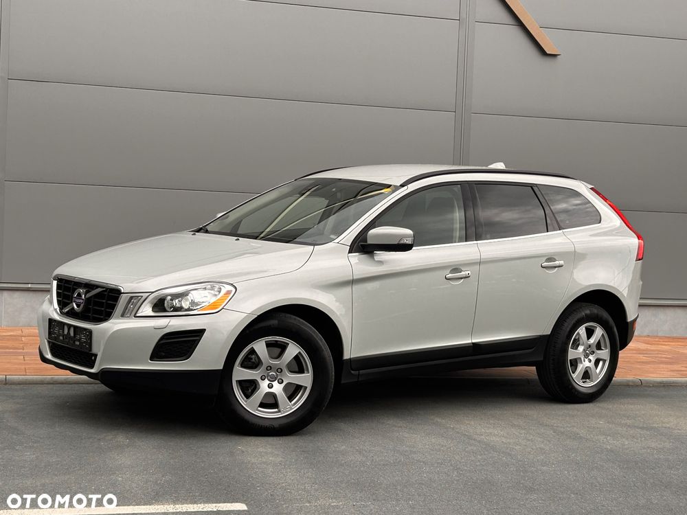Volvo XC 60 D4 Geartronic Momentum - 14