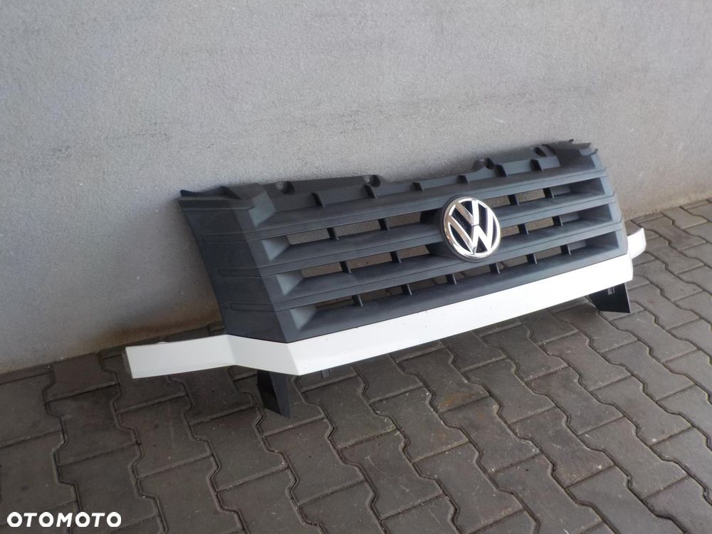 VW CRAFTER LIFT GRILL ATRAPA PAS PRZEDNI BLACHA - 2