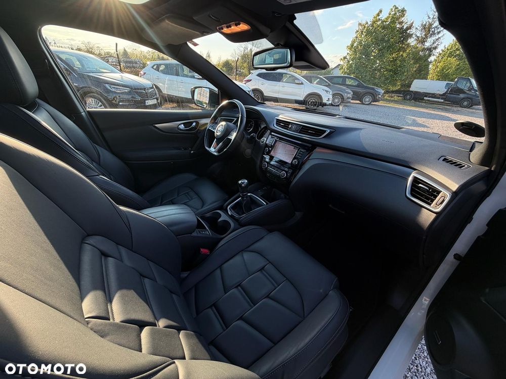 Nissan Qashqai 1.3 DIG-T Tekna+ - 25
