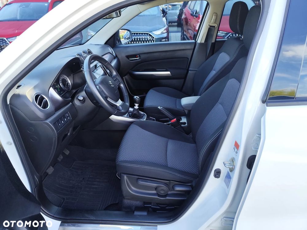 Suzuki Vitara 1.4 Boosterjet SHVS Premium 2WD - 11