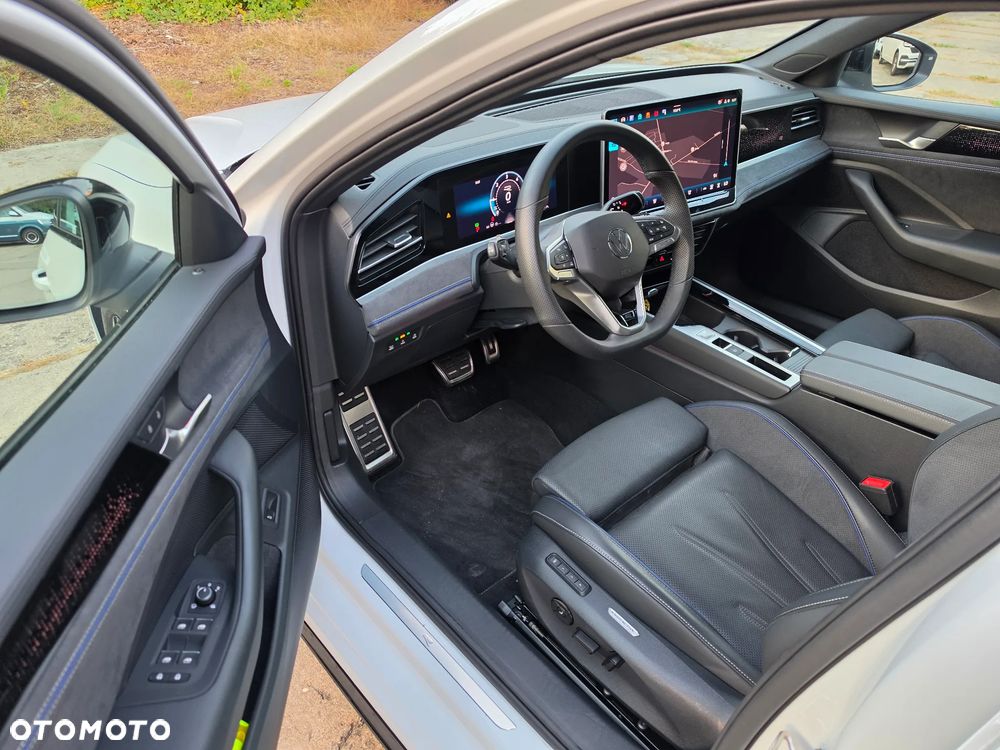 Volkswagen Passat 2.0 TDI SCR 4Mot Style DSG - 12