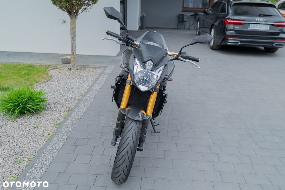 Yamaha FZ8 - 6