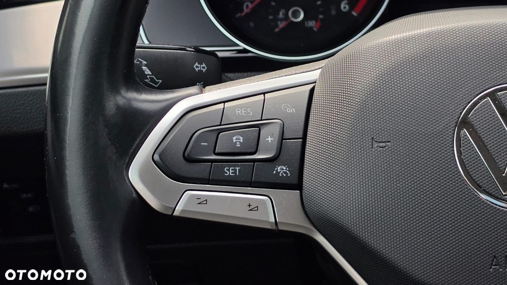 Volkswagen Passat 2.0 TDI EVO Elegance - 15