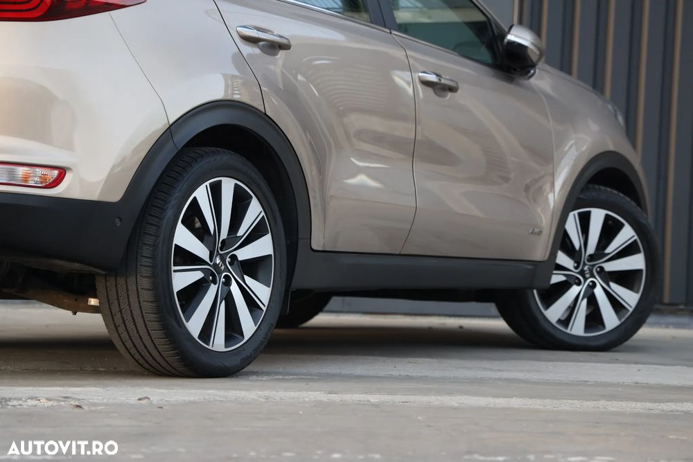 Kia Sportage 2,0 CRDI AWD Aut. Platinum - 33