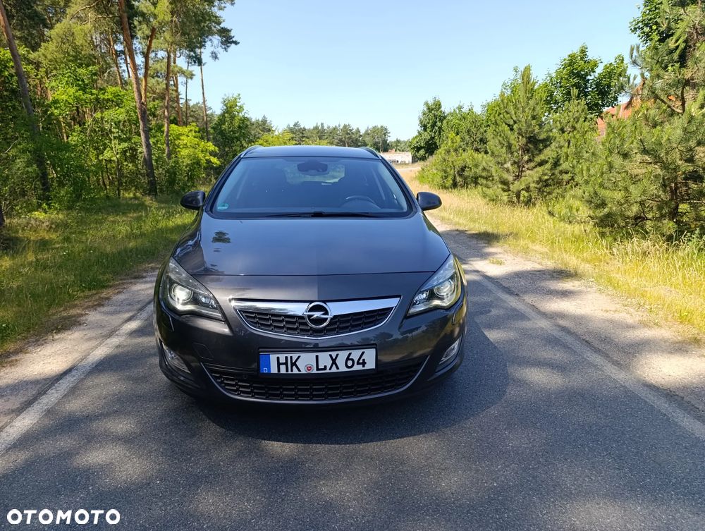 Opel Astra 1.4 T Cosmo S&S - 9