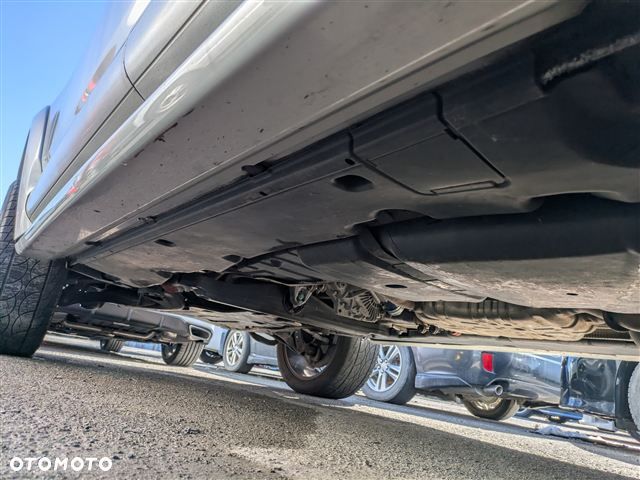 Volkswagen Touareg 6.0 W12 Automatik Sport Edition - 19