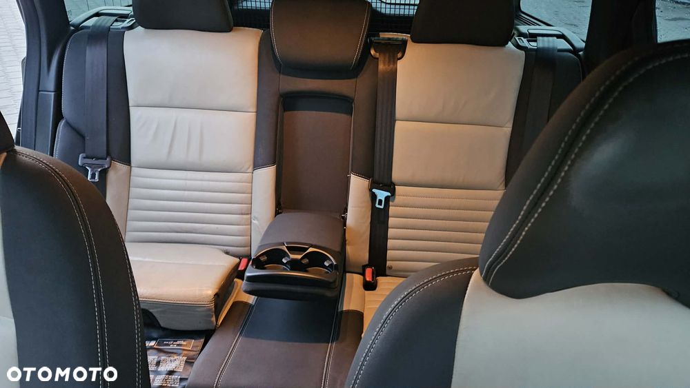 Volvo V50 D2 R-Design - 7