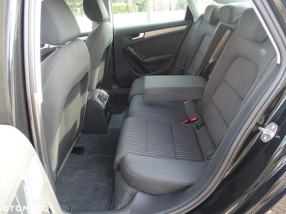 Audi A4 Limousine - 6