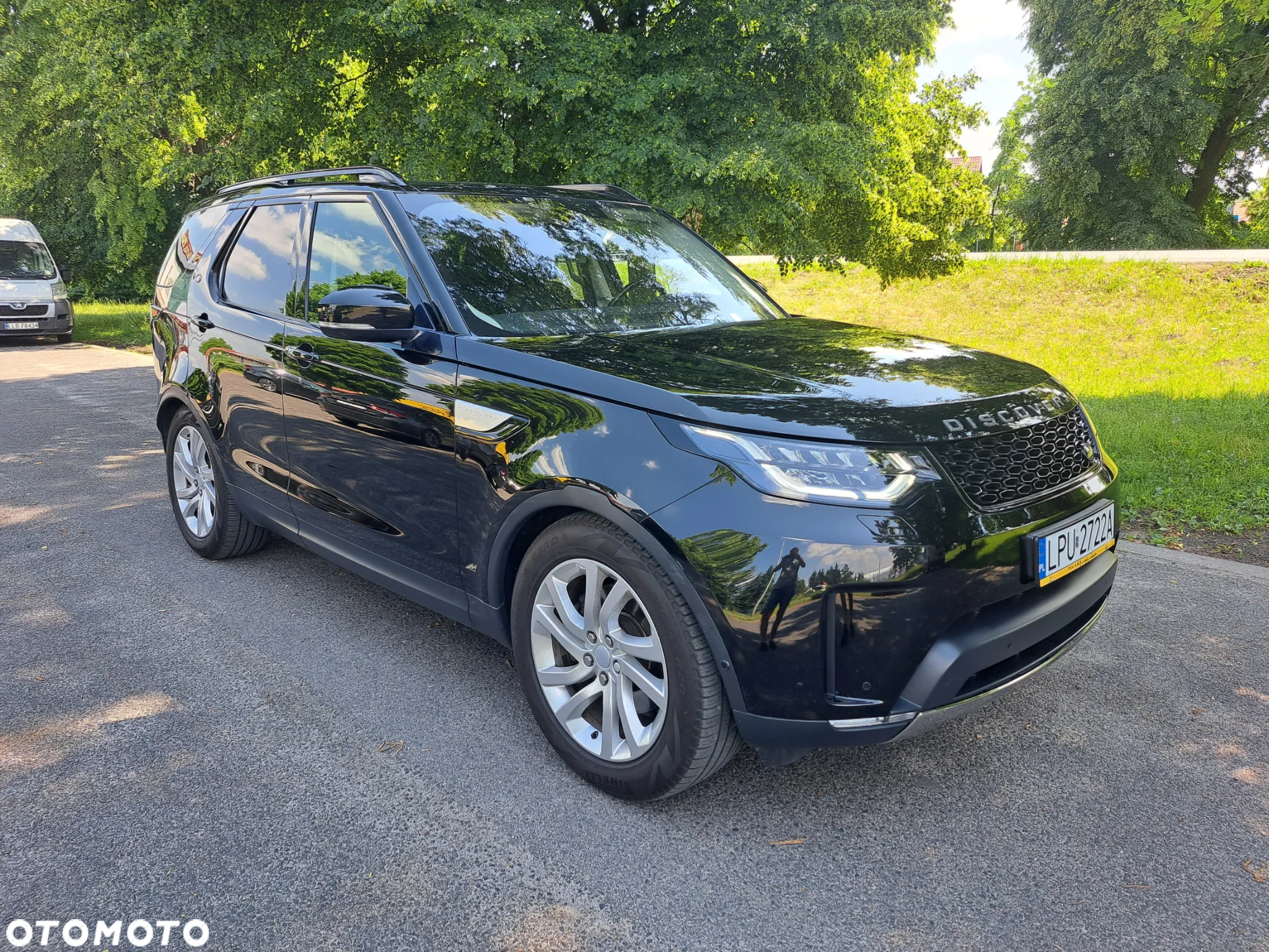 Land Rover Discovery V 2.0 TD4 HSE Luxury - 14