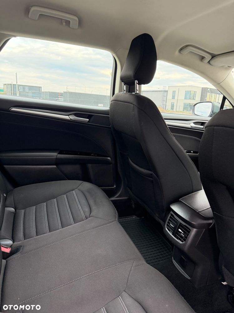 Ford Mondeo - 15