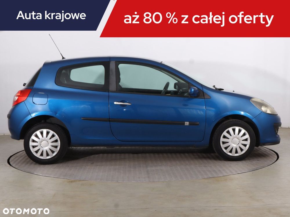Renault Clio - 8