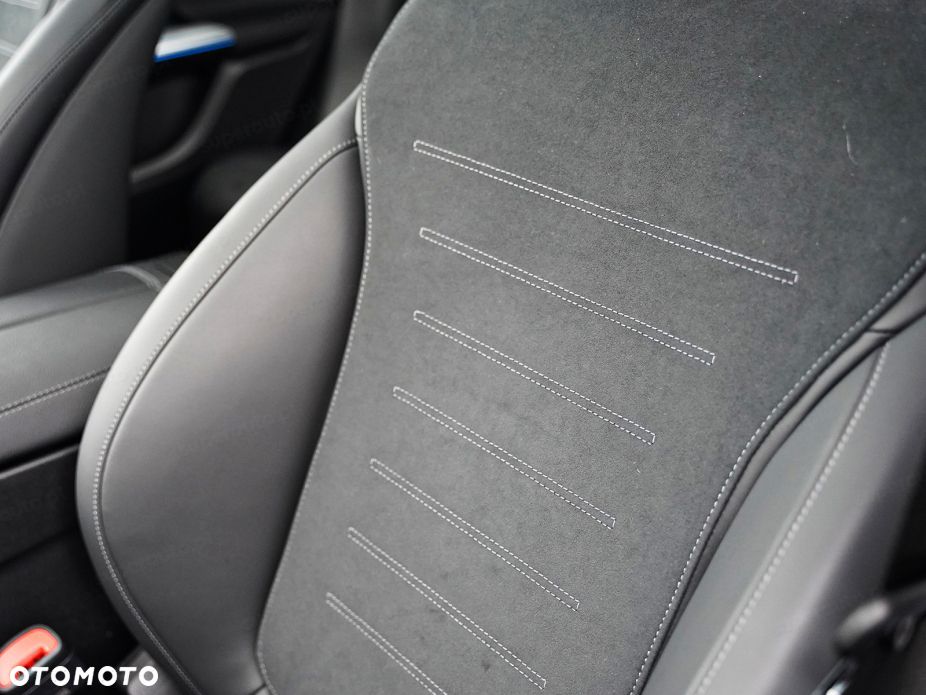 Mercedes-Benz GLC - 7