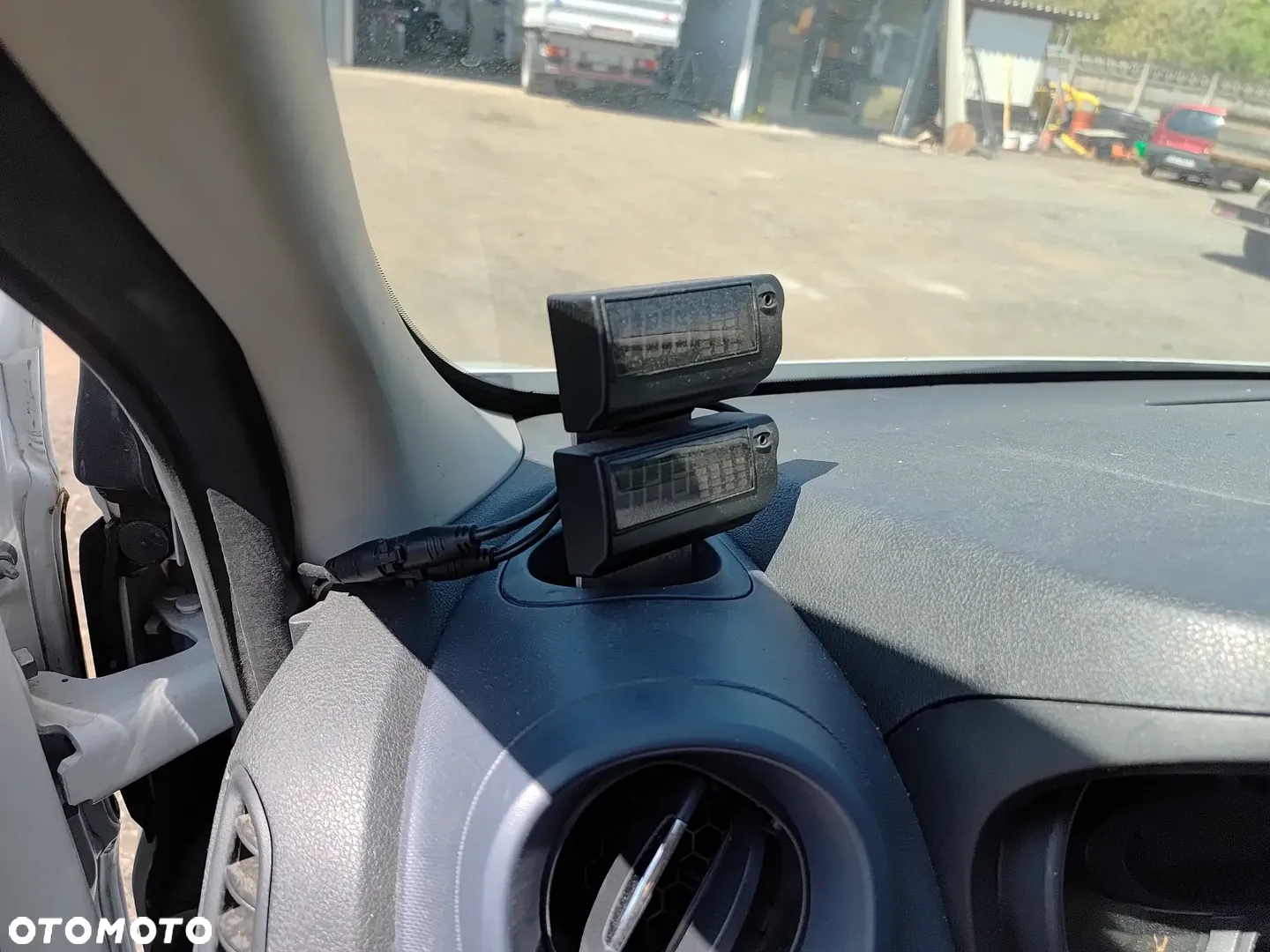 Renault VIVARO TRAFIC 1,6 DCI CHLODNIA KONTENER - 19