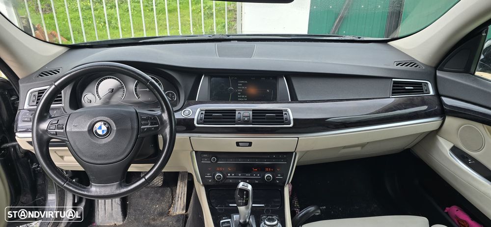 BMW 530 Gran Turismo d - 18