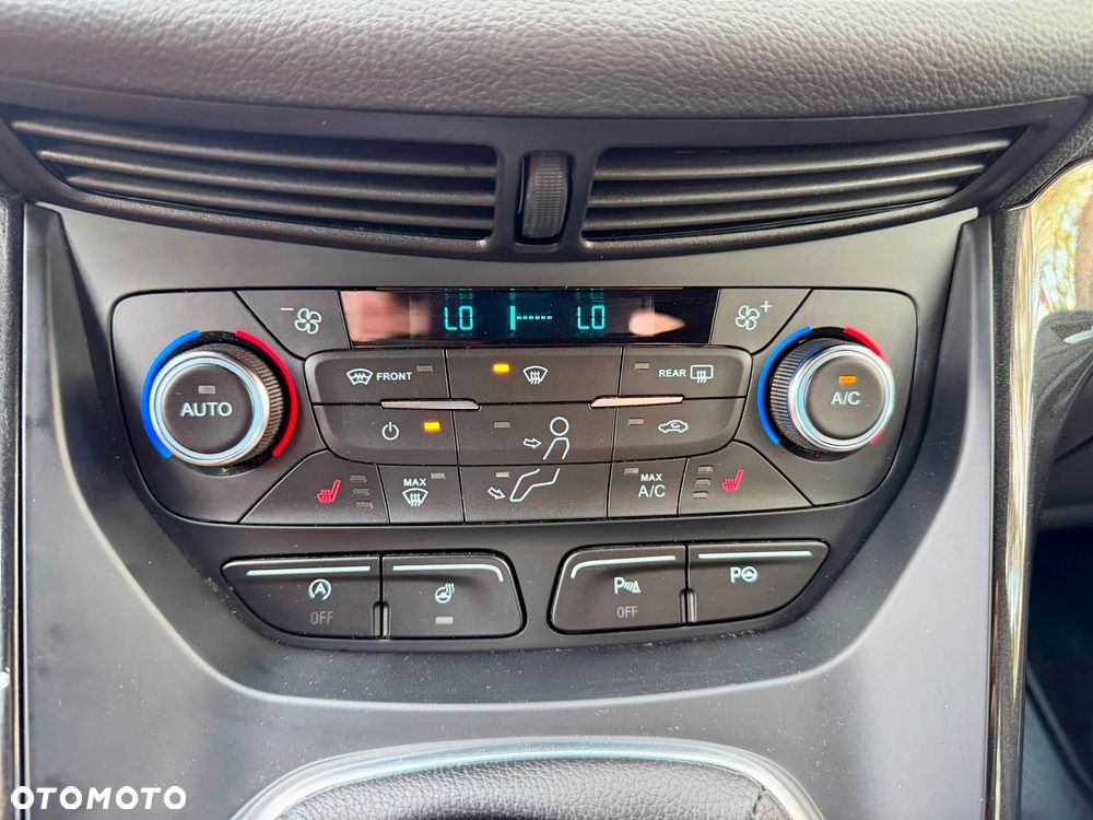 Ford Kuga 1.5 EcoBoost ST-LINE - 21