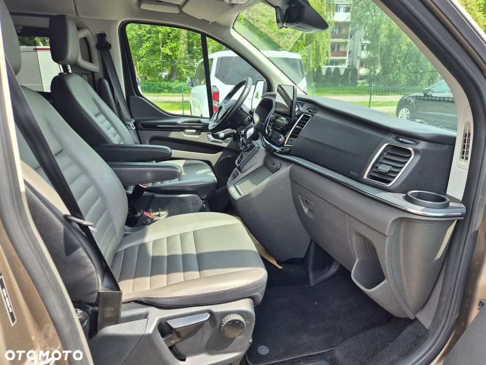 Ford Tourneo Custom 320 L2H1 VA Autm Titanium X - 9