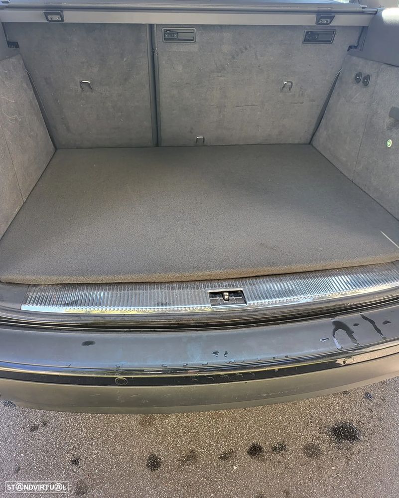 VW Touareg 3.2 V6 Auto - 6