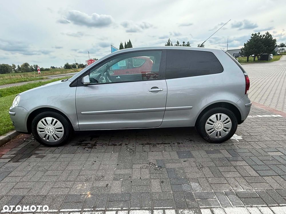 Volkswagen Polo 2005 photo 2