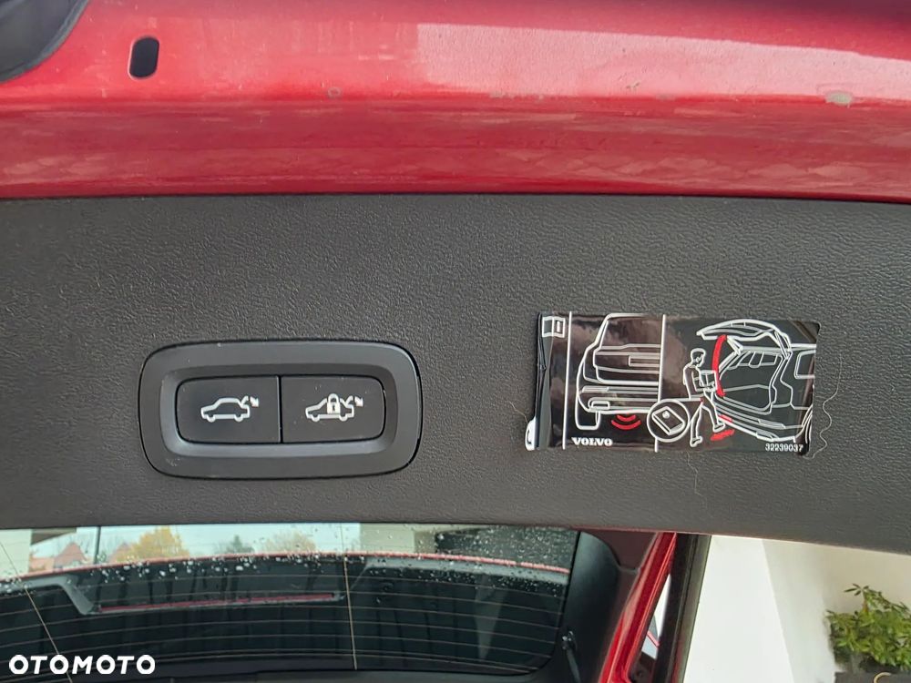 Volvo XC 40 T5 Plug-In Hybrid Inscription - 5