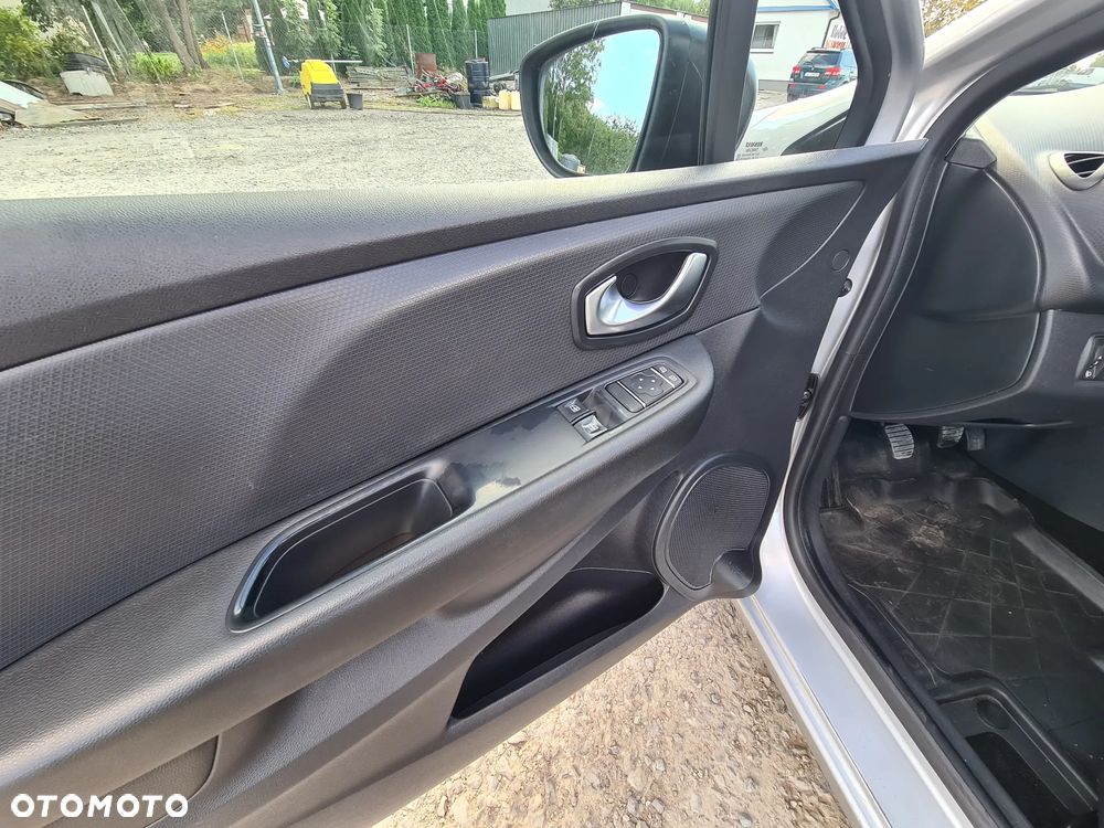 Renault Clio 1.5 dCi Energy Life EU6c - 14