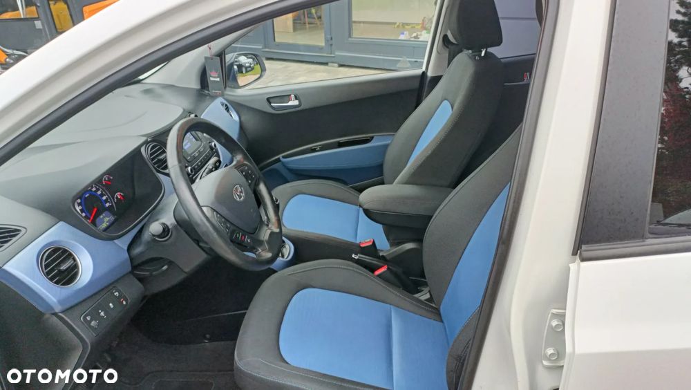 Hyundai i10 1.2 Fifa World Cup Edition - 6