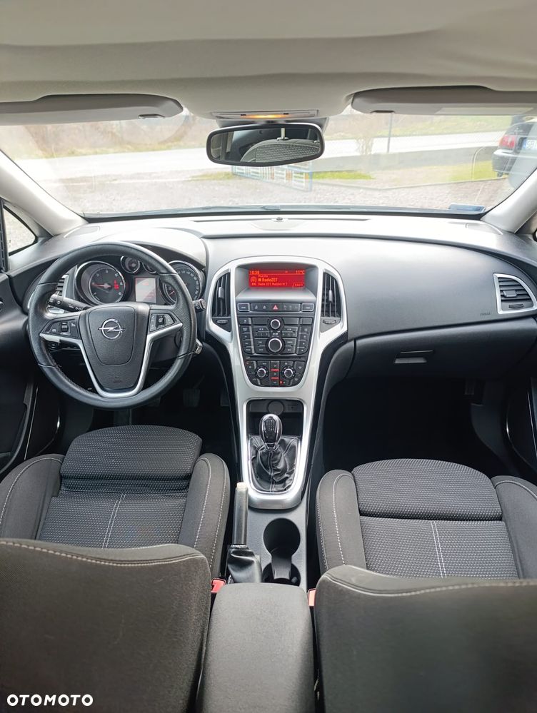 Opel Astra - 8