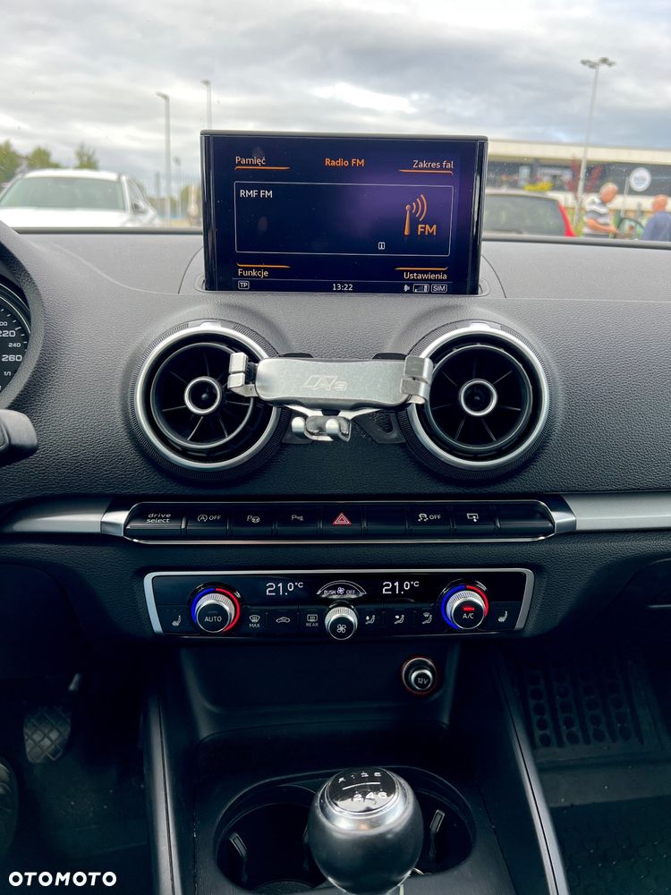 Audi A3 1.6 TDI ultra Attraction - 9