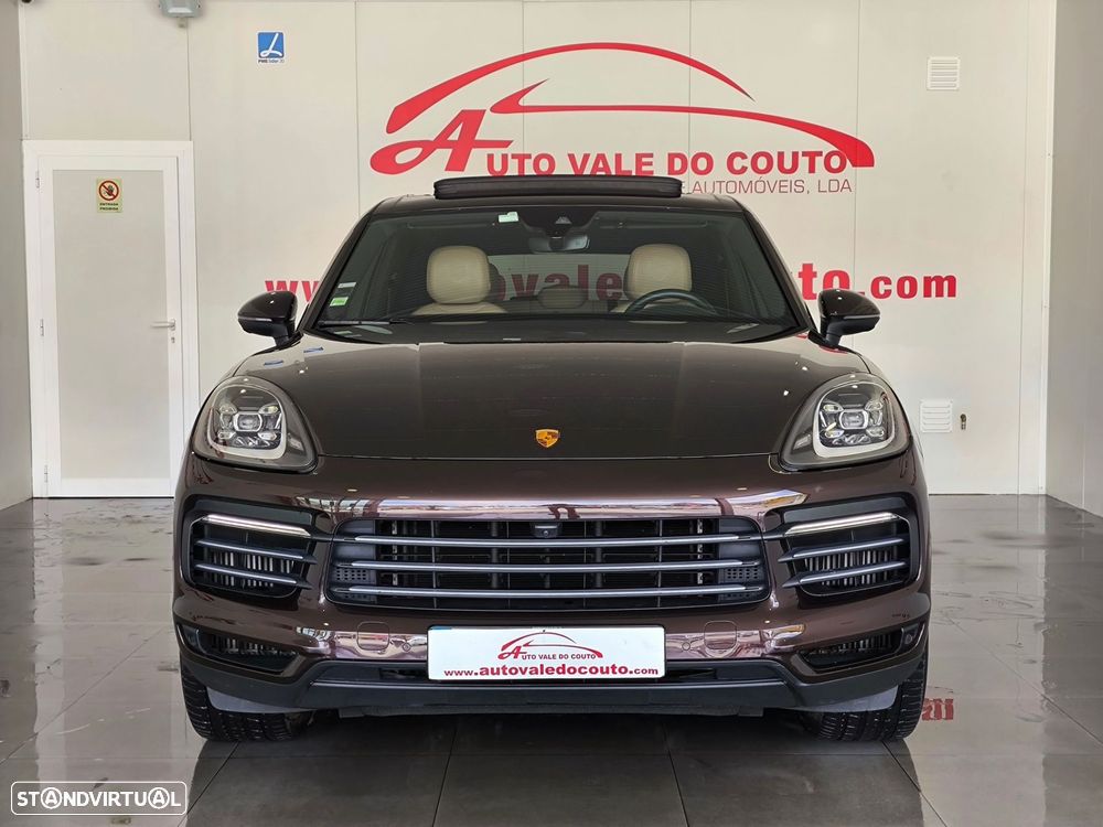 Porsche Cayenne - 2