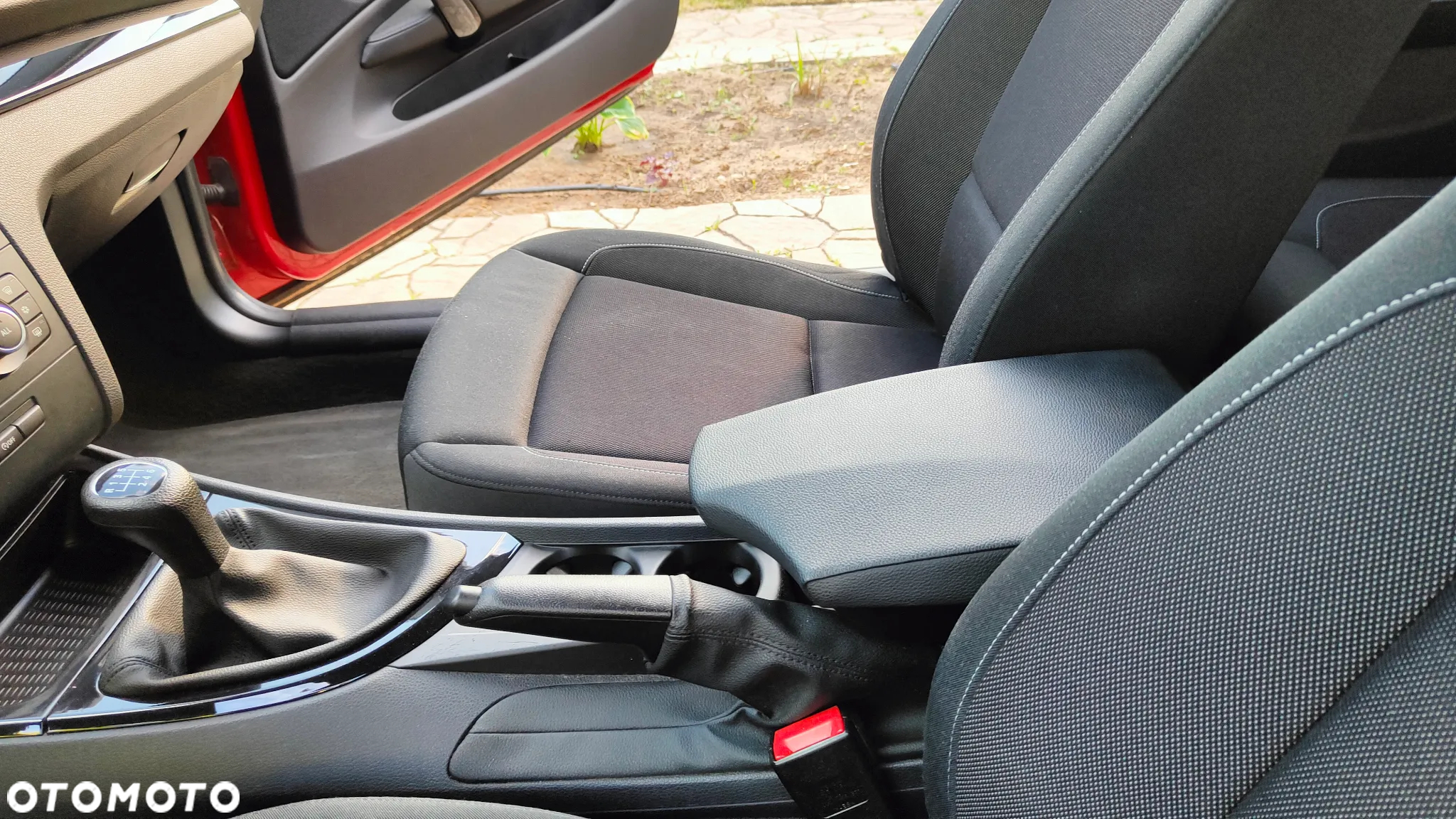 BMW Seria 1 118i - 27