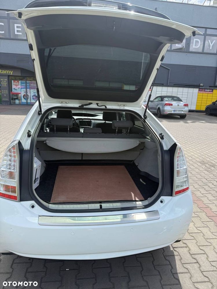Toyota Prius - 11