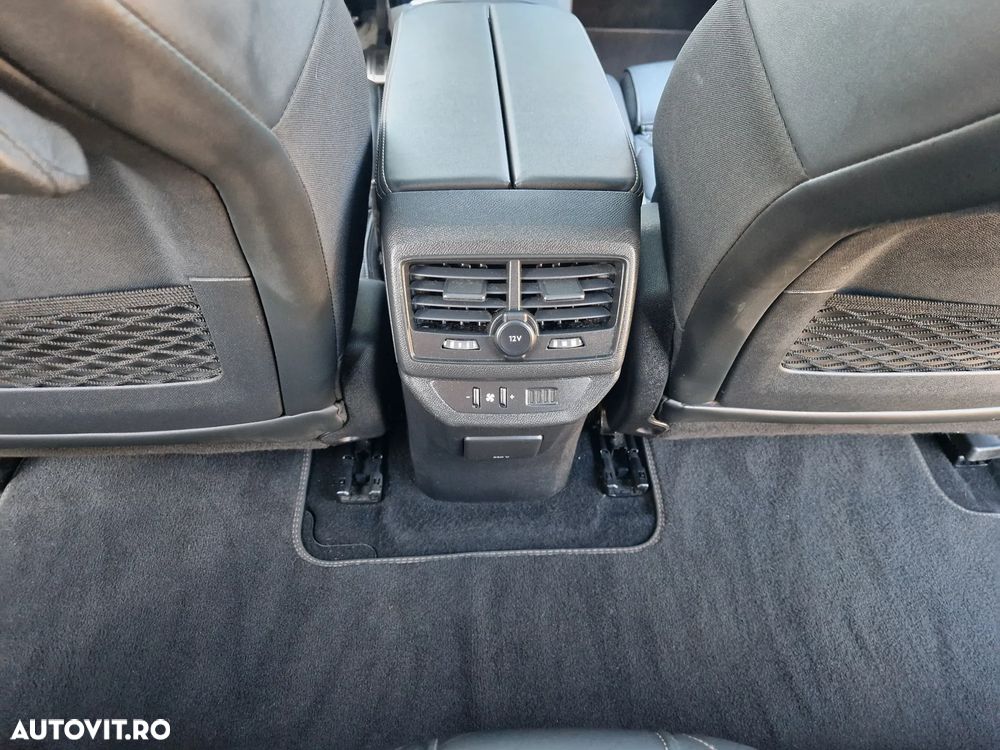 Peugeot 5008 1.6 Puretech Turbo s&s EAT8 GT-Line - 27