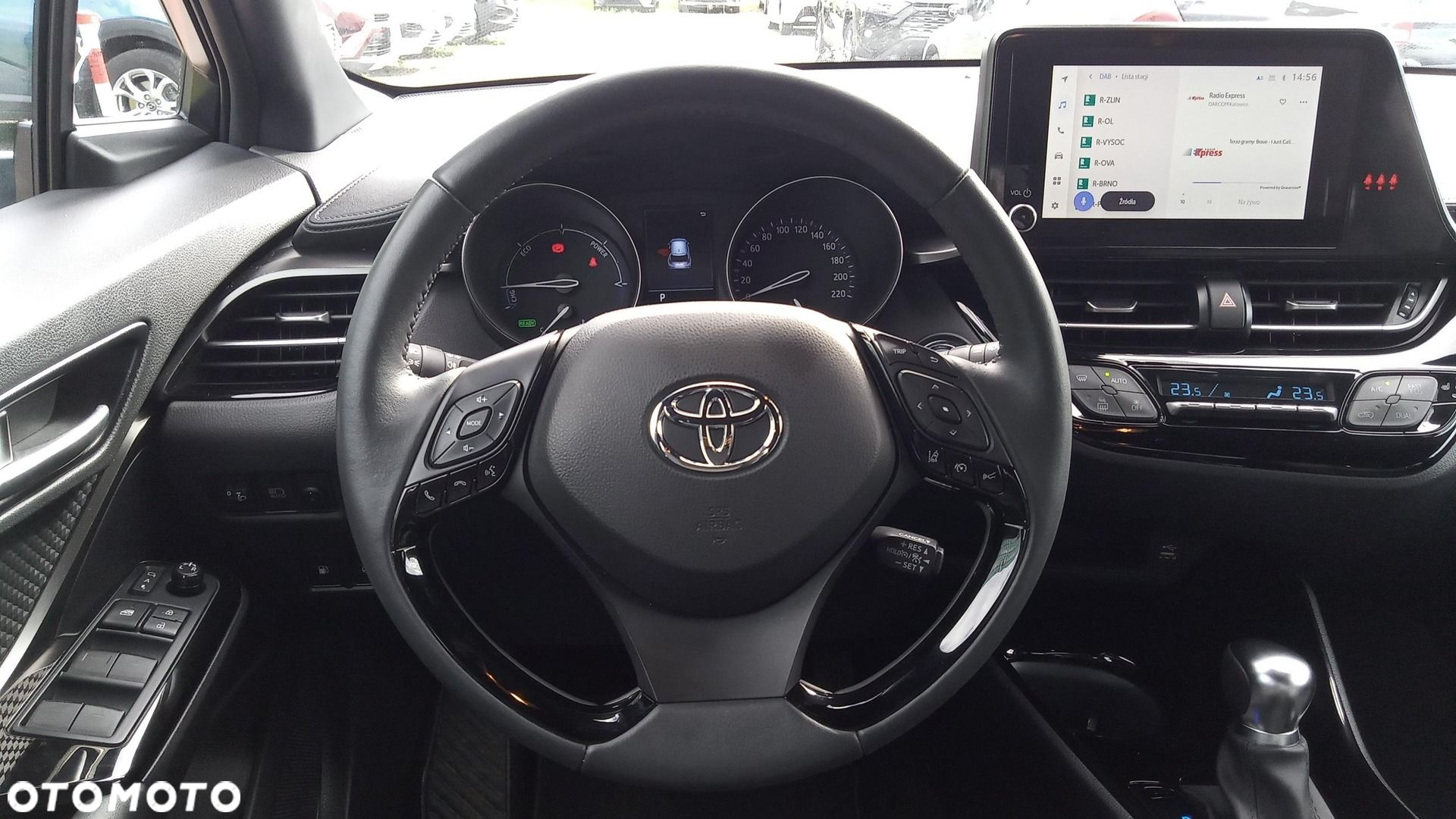 Toyota C-HR - 16