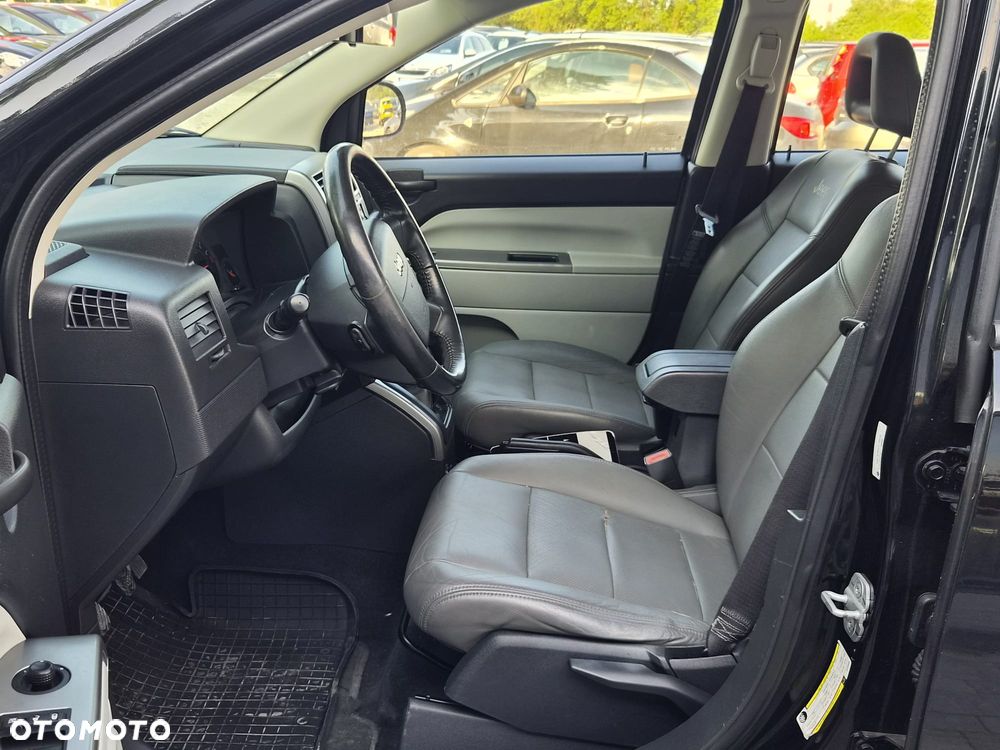 Jeep Compass 2.4 Limited - 25