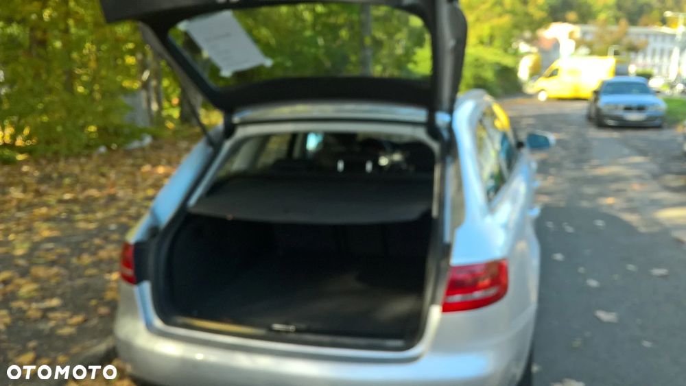 Audi A2 2011 photo 5