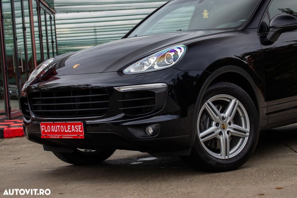 Porsche Cayenne - 8