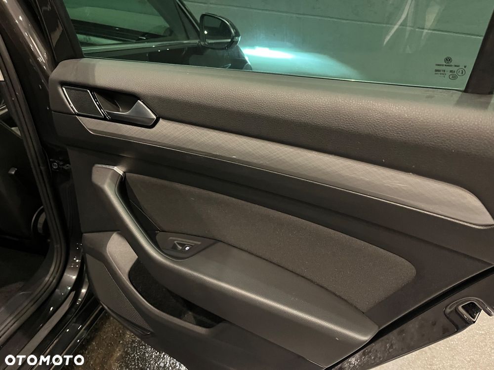 Volkswagen Passat Variant 1.5 TSI EVO Business DSG - 35