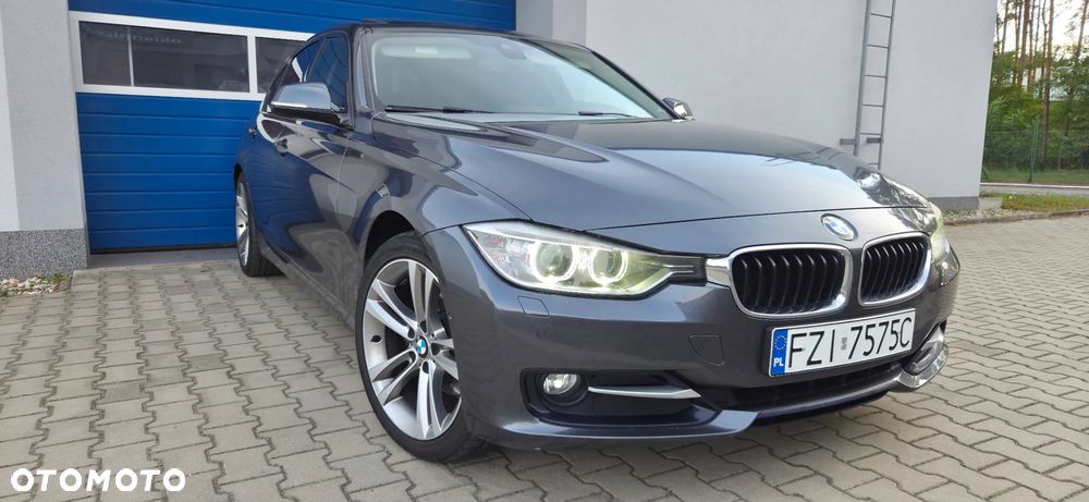 BMW Seria 3 ver-320d-xdrive-sport-line - 5