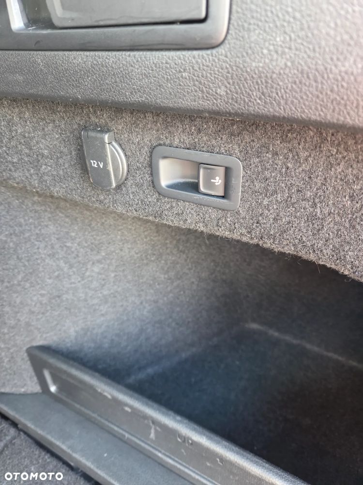 Volkswagen Passat 2.0 TDI SCR DSG Business - 12