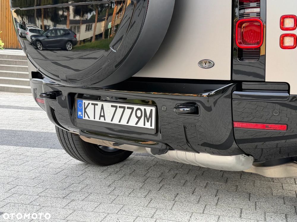 Land Rover Defender 3.0 D300 mHEV X-Dynamic SE - 36