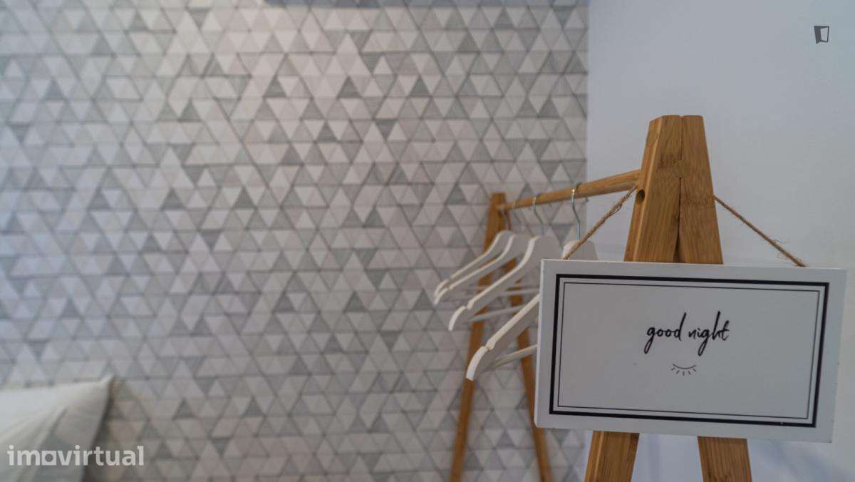 Quarto - localizado em Faro - Grande imagem: 3/25