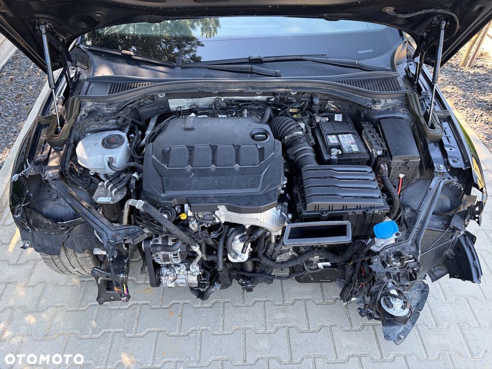 Skoda Superb 2.0 TDI DSG Sportline - 9