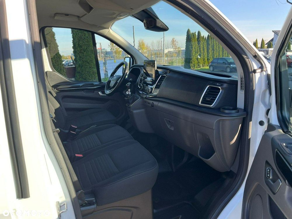 Ford Transit Custom - 13