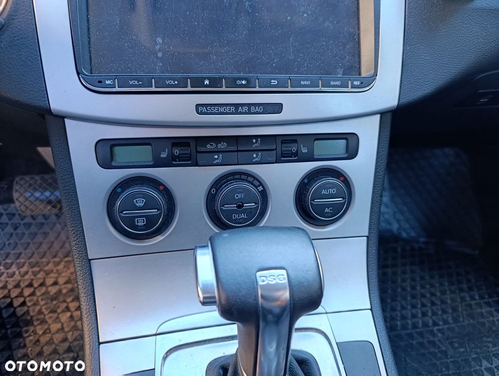 Volkswagen Passat - 15