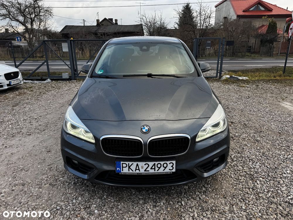 BMW Seria 2 218d - 2
