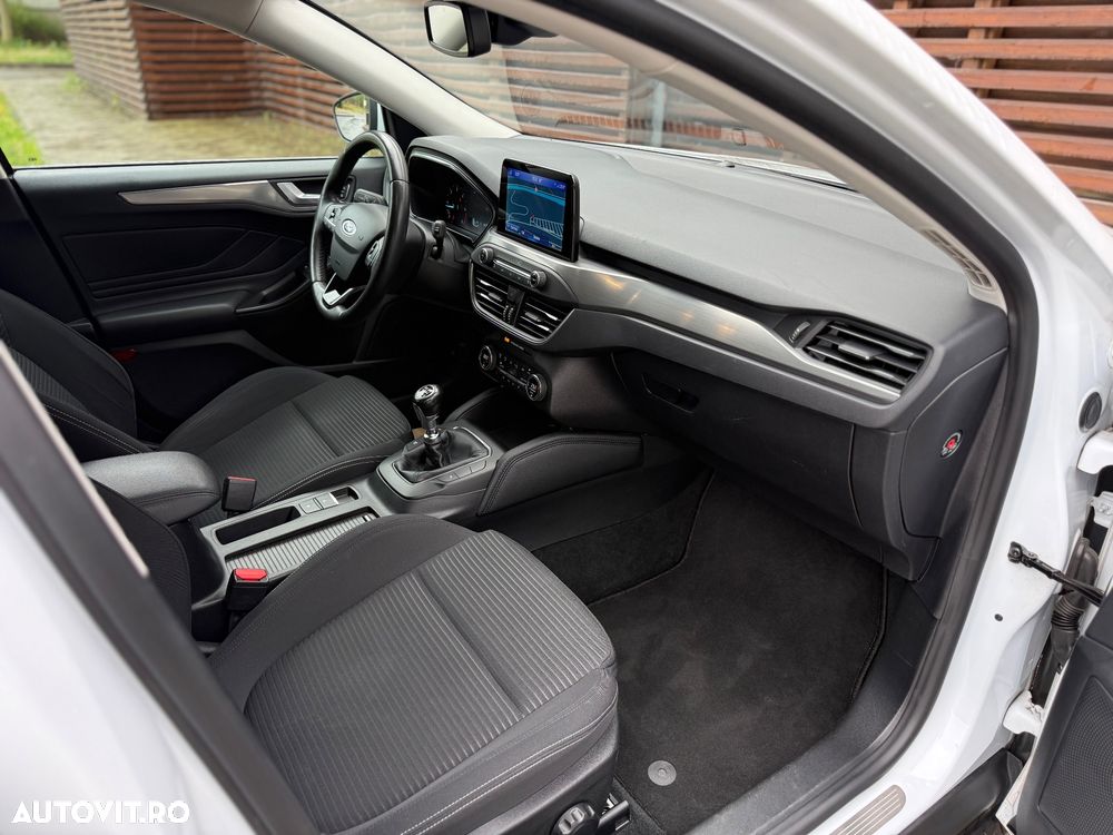 Ford Focus 1.5 EcoBlue Start-Stopp-System TITANIUM STYLE - 19