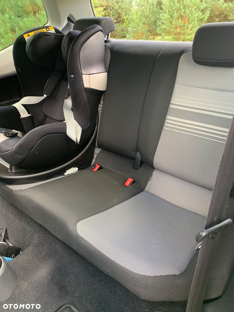 Volkswagen up! 1.0 black - 16