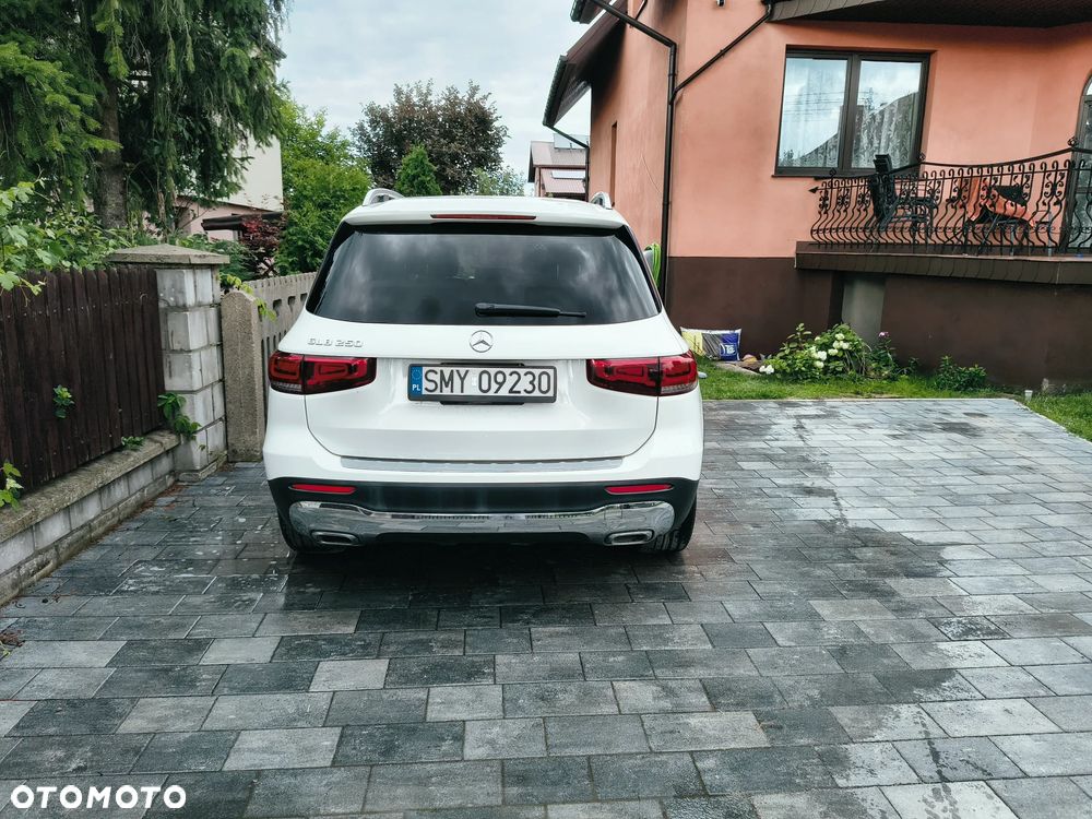 Mercedes-Benz GLB 250 8G-DCT - 14