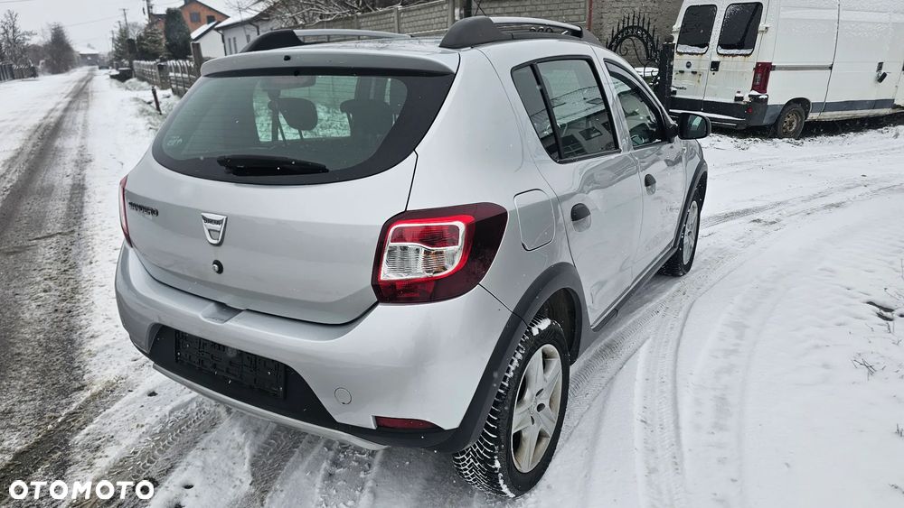 Dacia Sandero Stepway TCe 90 (S&S) Celebration - 8