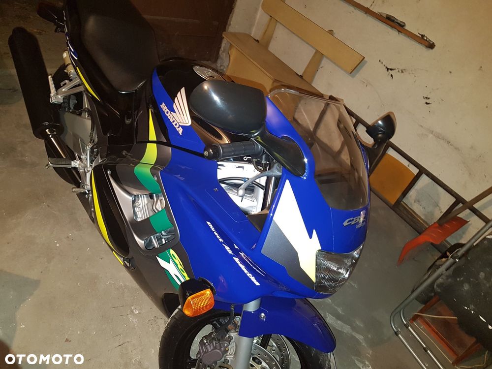 Honda CBR - 4